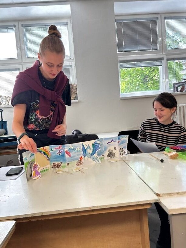 Mentalization-Based Art Therapy collaboration with Prof. Tamryn McDermott